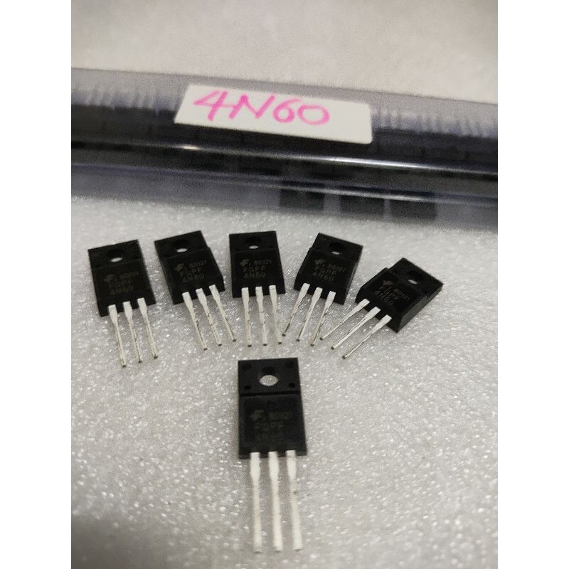 5 Con MOSFET 4N60