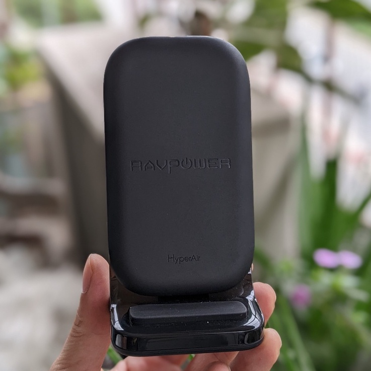 Đế Sạc Không Dây RAVPower RP-PC069 10 W Chuẩn Qi  - Hàng Chính Hãng Việt Nam - Bảo Hành 1 Năm