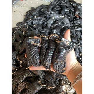 Móc khóa bàn tay cá sấu ( CÓ 3 MÀU CHÍNH )