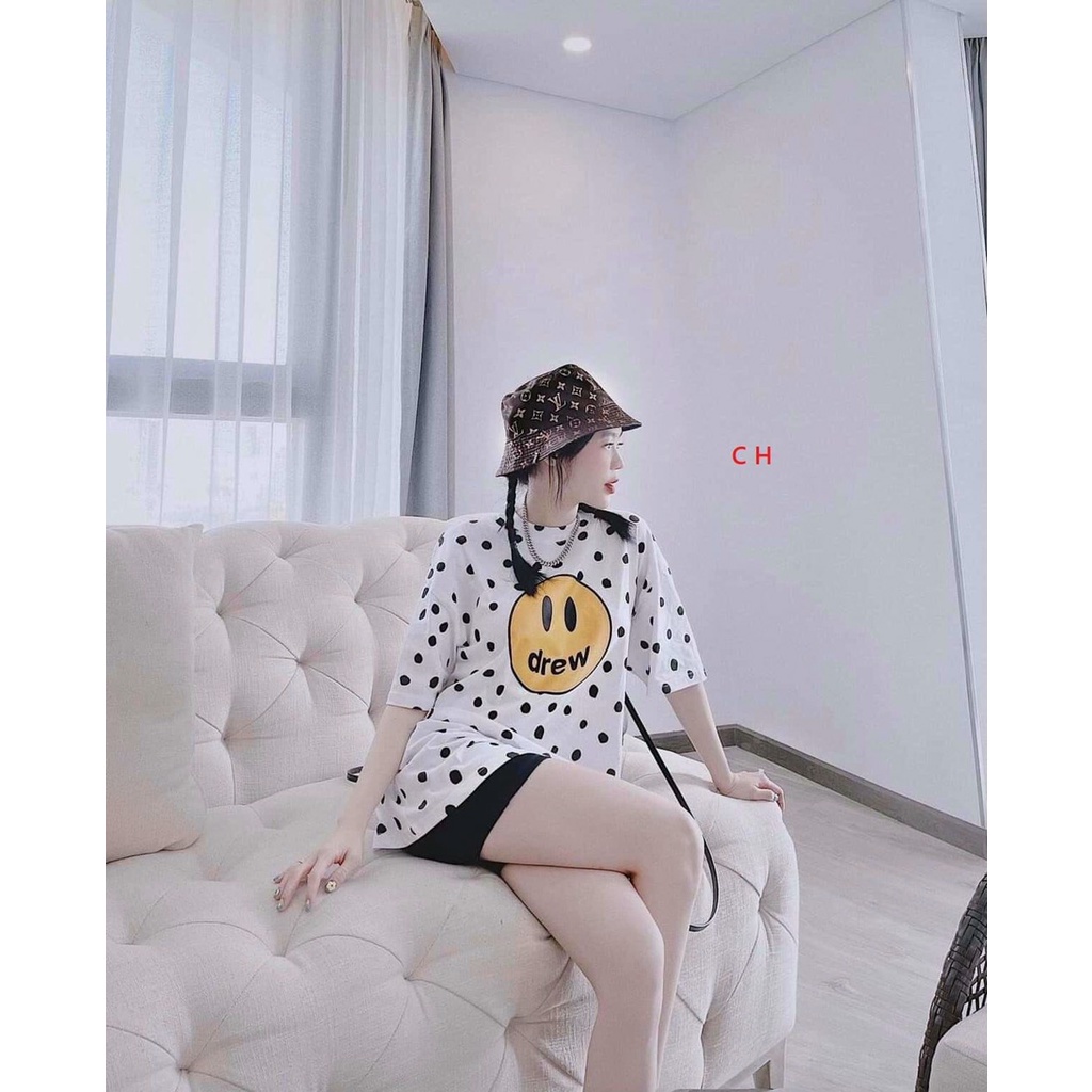 Sét áo phông tay cộc dáng thụng và quần legging cá tính