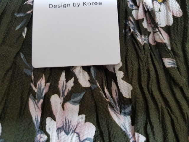 Quần váy dập ly hoa nhí nhiều màu | BigBuy360 - bigbuy360.vn