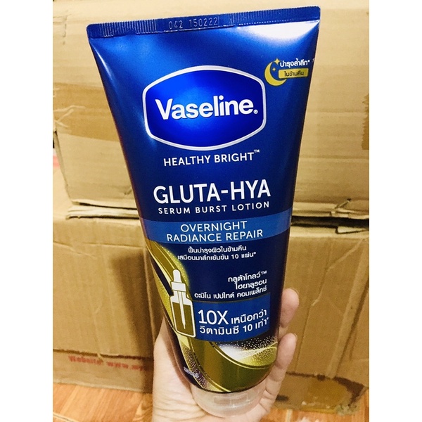 Lotion Dưỡng Da Vaseline Gluta-Hya Serum 10x Trắng Da Màu Xanh Ban Đêm