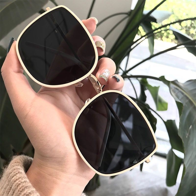 Kính mát nữ mắt vuông chống tia UV thời trang phong cách Hàn Quốc đẹp cao cấp sang trọng EMOJI 208