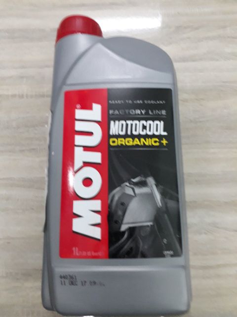 Nước làm mát cao cấp pha sẵn Motul Motocool Factory Line Organic 1L