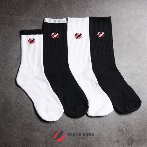VỚ ĐÁ BÓNG THANH HÙNG FUTSAL TRẮNG/ĐEN