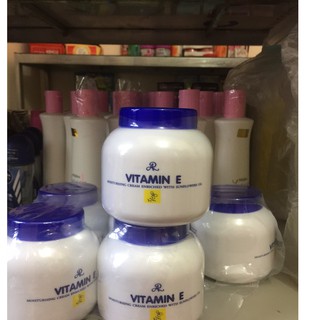 KEM DƯỠNG ẨM TRẮNG DA VITAMIN E ARON