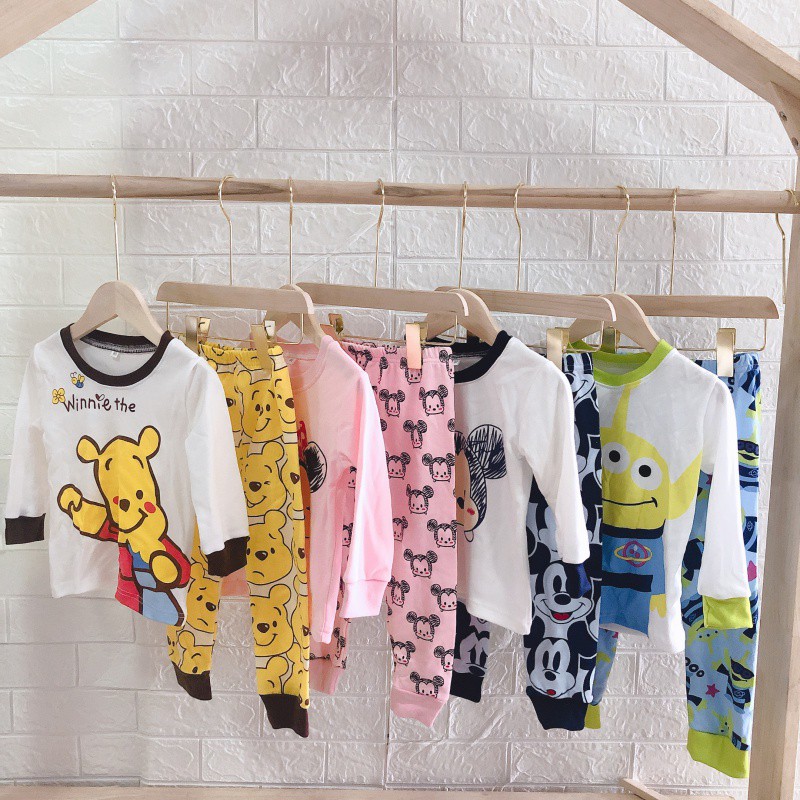 Bộ pijama gồm áo tay dài và quần dài họa tiết hoạt hình cho bé trai và bé gái