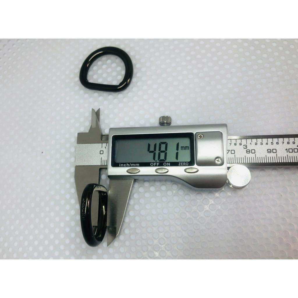 D Đúc màu đen ( có chữ), lọt lòng 2cm