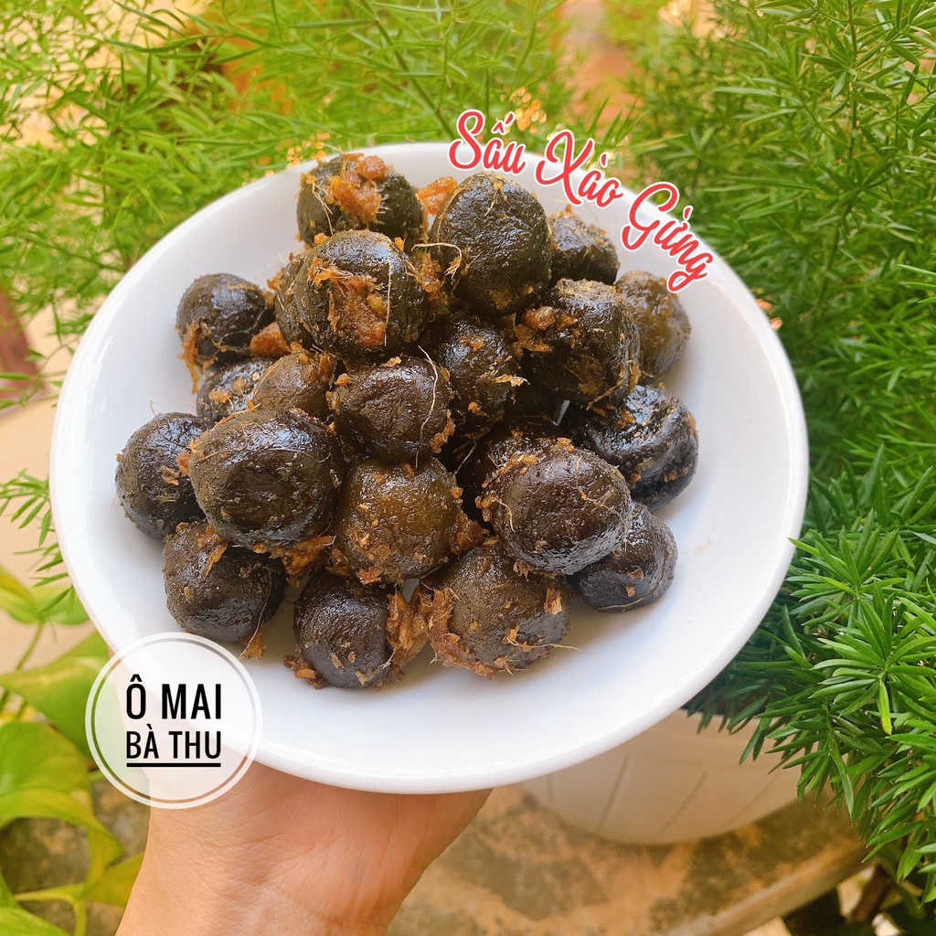 Hộp 500g Ô mai sấu xào gừng, ô mai Bà Thu có vị ngọt cay nhẹ giúp tăng sức đề kháng cho cơ thể chống say tàu xe
