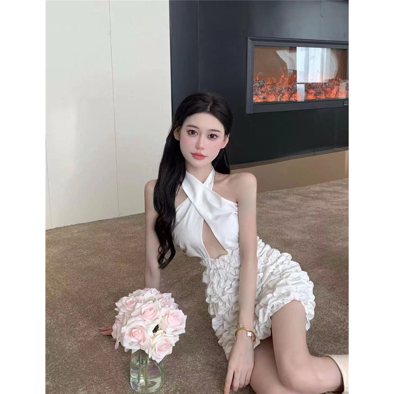 Đầm Sát Nách Ôm Hông Thiết Kế Cánh Hoa Rỗng Kiểu Âu Mỹ Thời Trang Mùa Thu 202