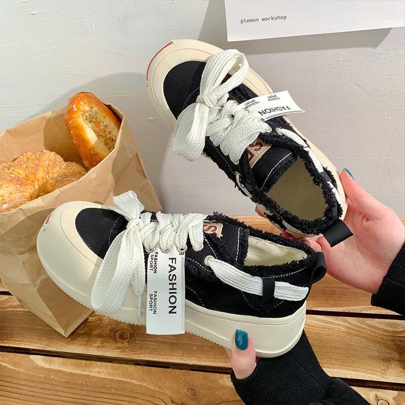 Giày thể thao nữ Fashion Shoes 2 màu đen trắng chất liệu vải canvas đế độn cao 4 cm phong cách ulzzang hàn quốc