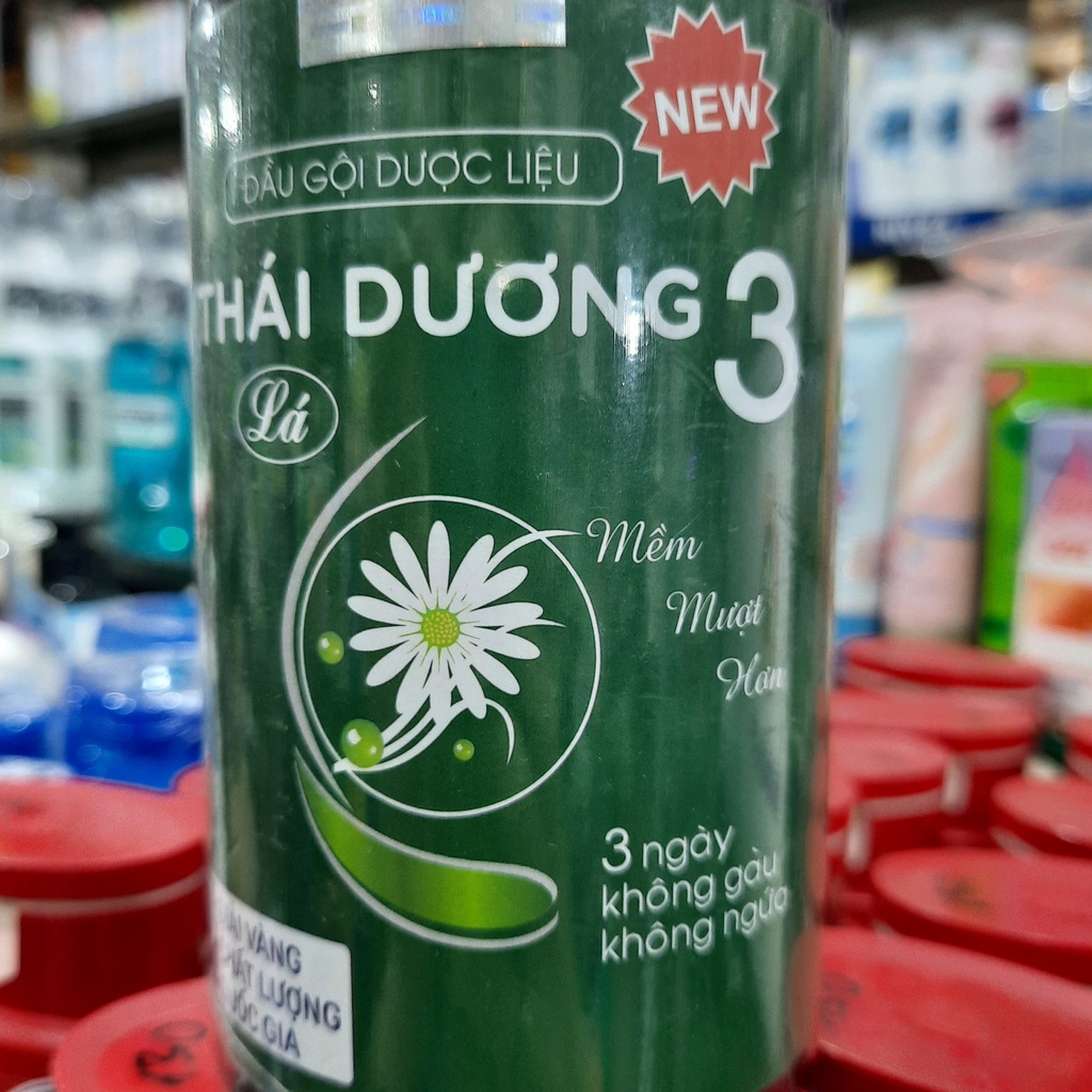 Dầu gội dược liệu Thái Dương 3 màu xanh lá 480ml
