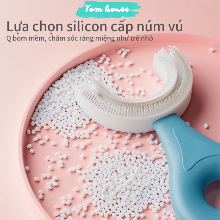 Bàn chải đánh răng + Kem đánh răng tạo bọt