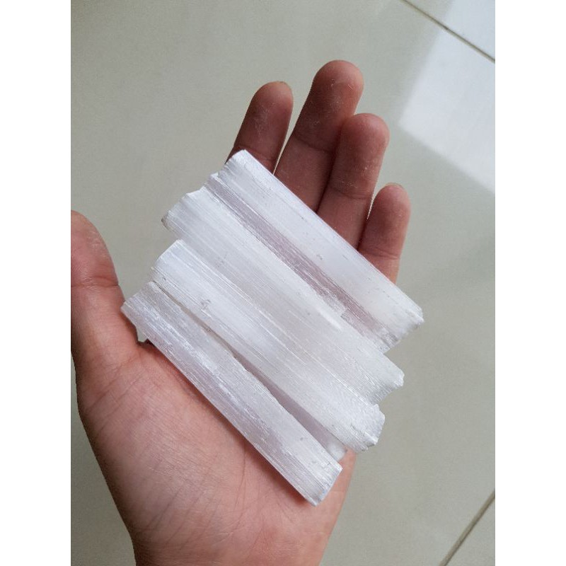Thanh đá Selenite thanh tẩy bài Tarot, thiền định