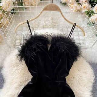 💕[[CÓ SẴN]] 💕Đầm body phối lông vũ💕
