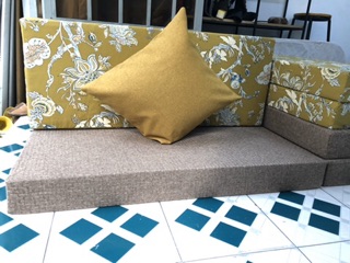 May đệm ghế salon gỗ