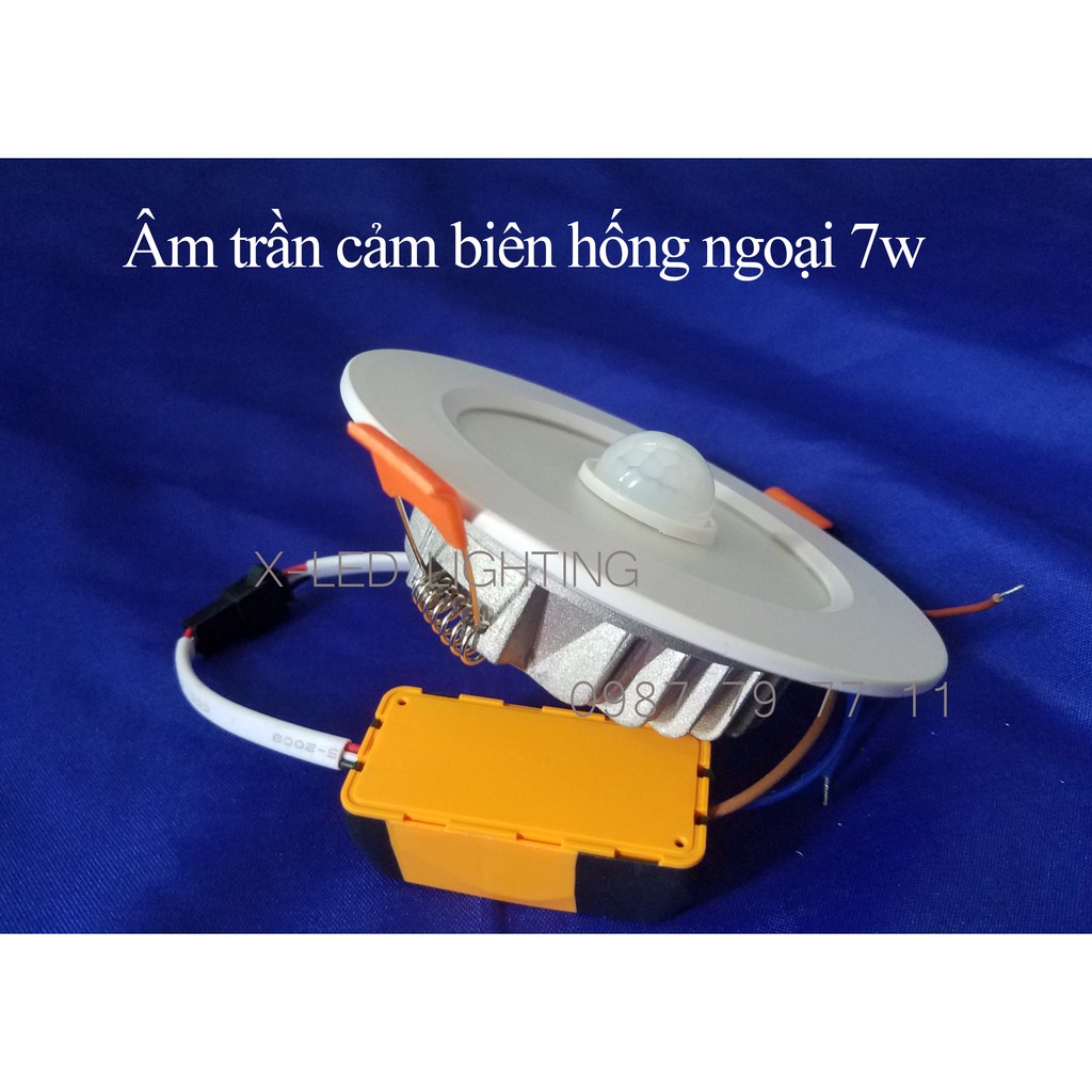 Đèn âm trần cảm biến hồng ngoại, thân nhiệt, thông minh - 7w