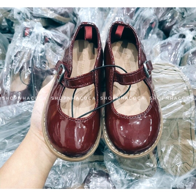 Giày búp bê bé gái da bóng Oldnavy màu đỏ đô kiểu dáng đơn giản, phong cách tiểu thư