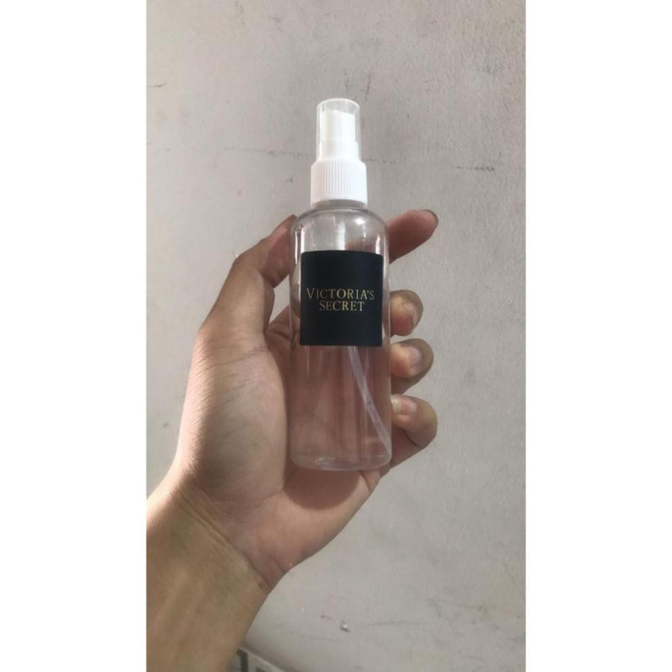(𝐍𝐞𝐰) Xịt Thơm Body Mist Victoria’s Secret - 𝐀𝐌𝐁𝐄𝐑 𝐑𝐎𝐌𝐀𝐍𝐂𝐄 30ml/50ml/100ml | BigBuy360 - bigbuy360.vn