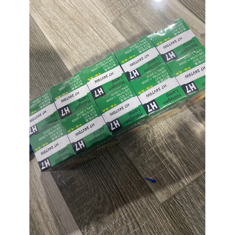 Sản phẩm gia đình làm: 100 quả bóng h7 24v 70w cú