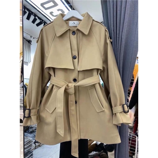 Áo khoác măng tô nữ đai eo dáng ngắn cao cấp. | BigBuy360 - bigbuy360.vn