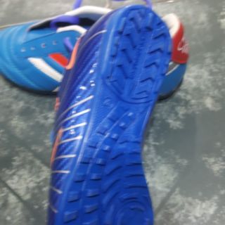 Giày đá bóng size 37