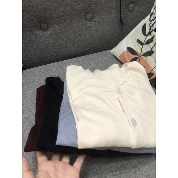 Áo len tăm tay dài cổ chữ V chất mềm mịn cực đẹp dễ mix đồ | BigBuy360 - bigbuy360.vn