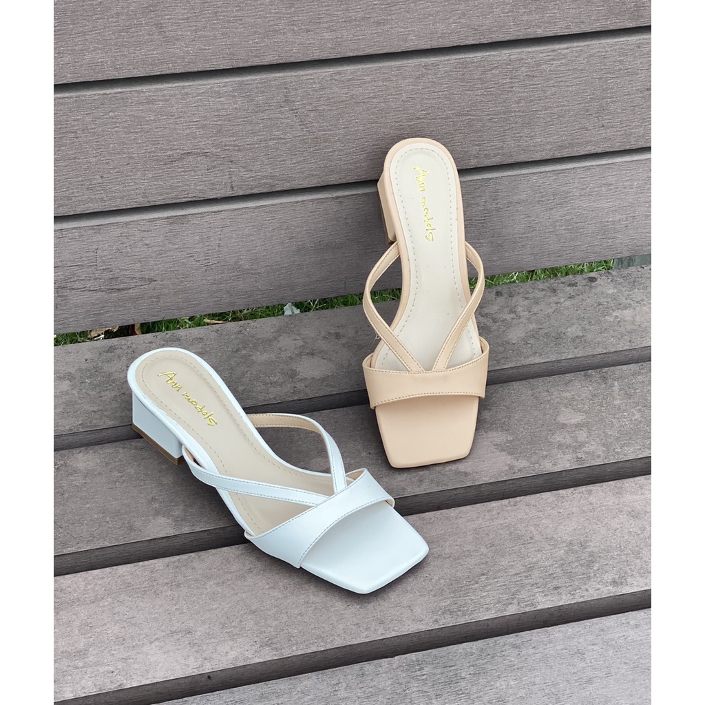 Guốc nữ gót vuông 3cm