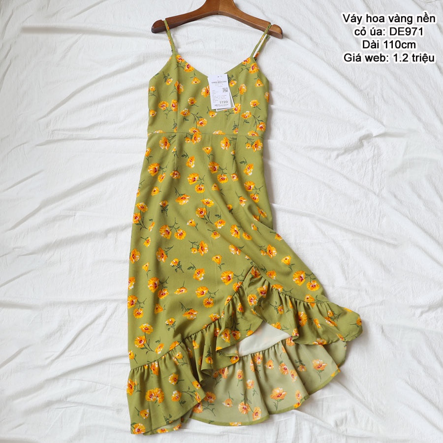 Váy 2 dây khoe dáng và khoe màu đẹp dã man của Urban Revivo