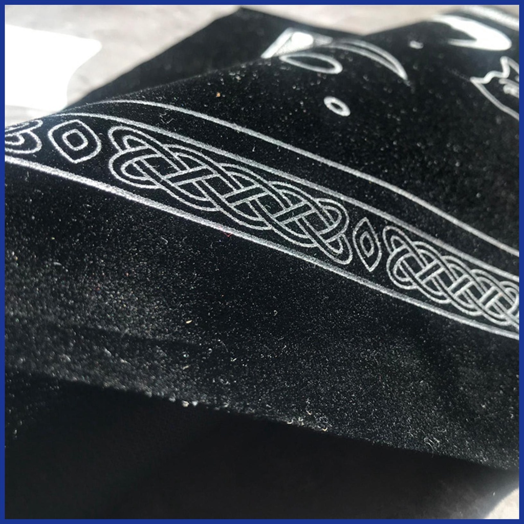 Khăn Trải Bàn Bói Tarot Hình Vuông Bằng Vải Flannel In Mắt Trăng Ai Cập