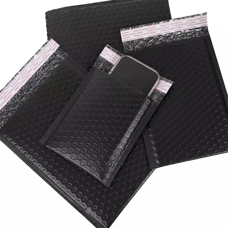(13x15 và 15x18)Set 50 Túi Đóng Hàng Chống Sốc Chống NướcTúi Đóng Gói Bóng Khí Đen Dày Đủ Size Số
