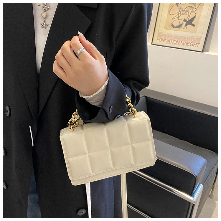 Túi Đeo Vai Hình Vuông Cỡ Nhỏ Phối Dây Đeo Sợi Xích Thời Trang 2022 Mới Cho Nữ