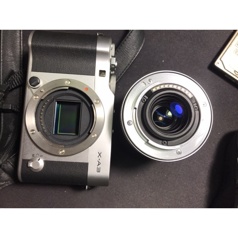 Máy ảnh FujiFilm XA3 kèm len Fujinon 35f2 full phụ kiện cũ