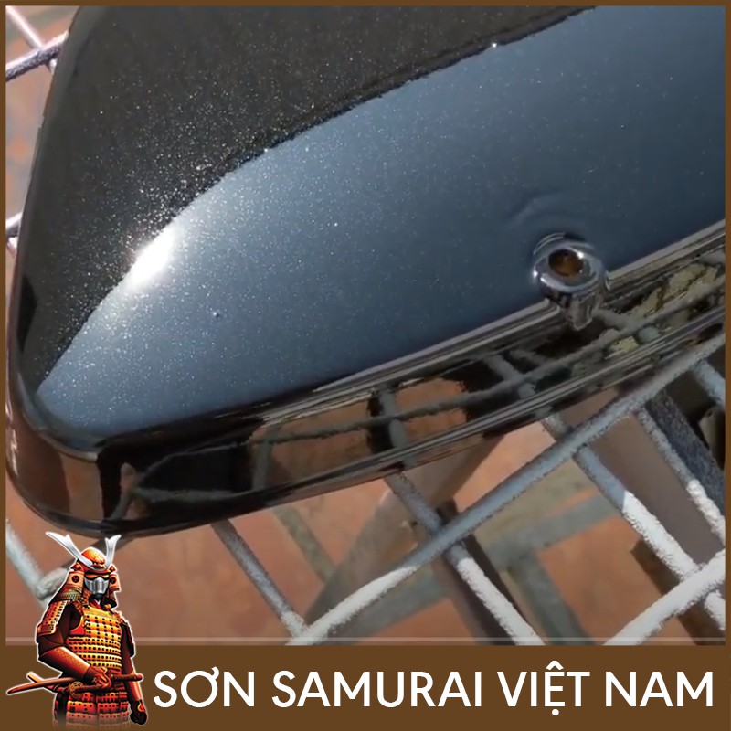 Màu Đen Nhánh Sơn Samurai - Combo Sơn Xịt Samurai Màu Đen H255