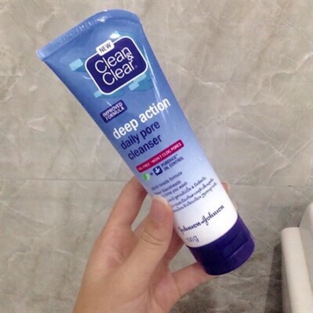 Sửa rữa mặt clean & clear 100g