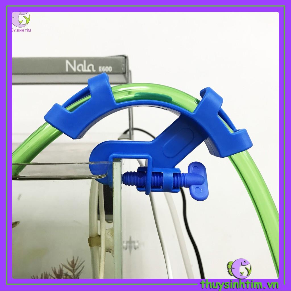 Phụ Kiện Kẹp Giữ Ống Nước Nhựa Xanh