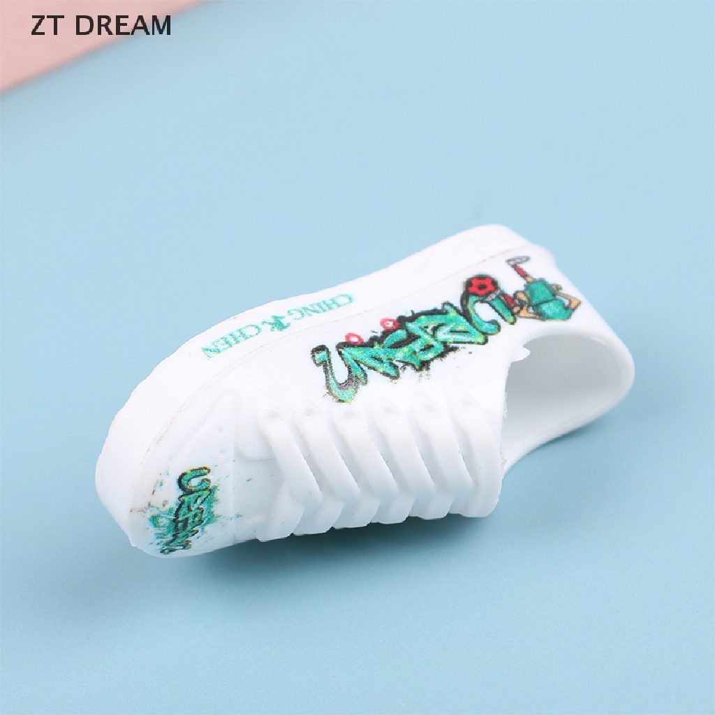 Giày Thể Thao Trượt Ván Ngón Tay Mini ZTD 07