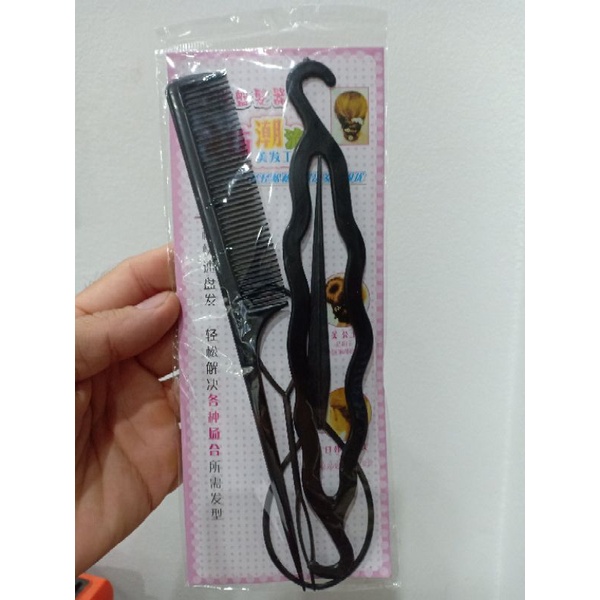 Bộ dụng cụ giúp tạo các kiểu tóc 4 chi tiết