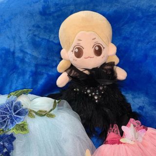 Outfit doll váy doll lông vũ