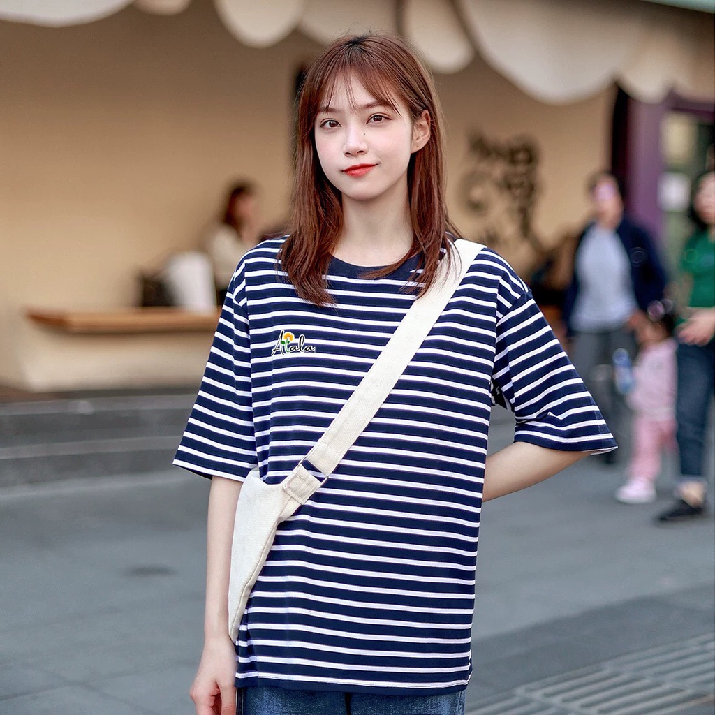 Áo thun tay ngắn cổ tròn họa tiết kẻ sọc phom rộng kiểu Hàn năng động dành cho nữ 2022 ALALA