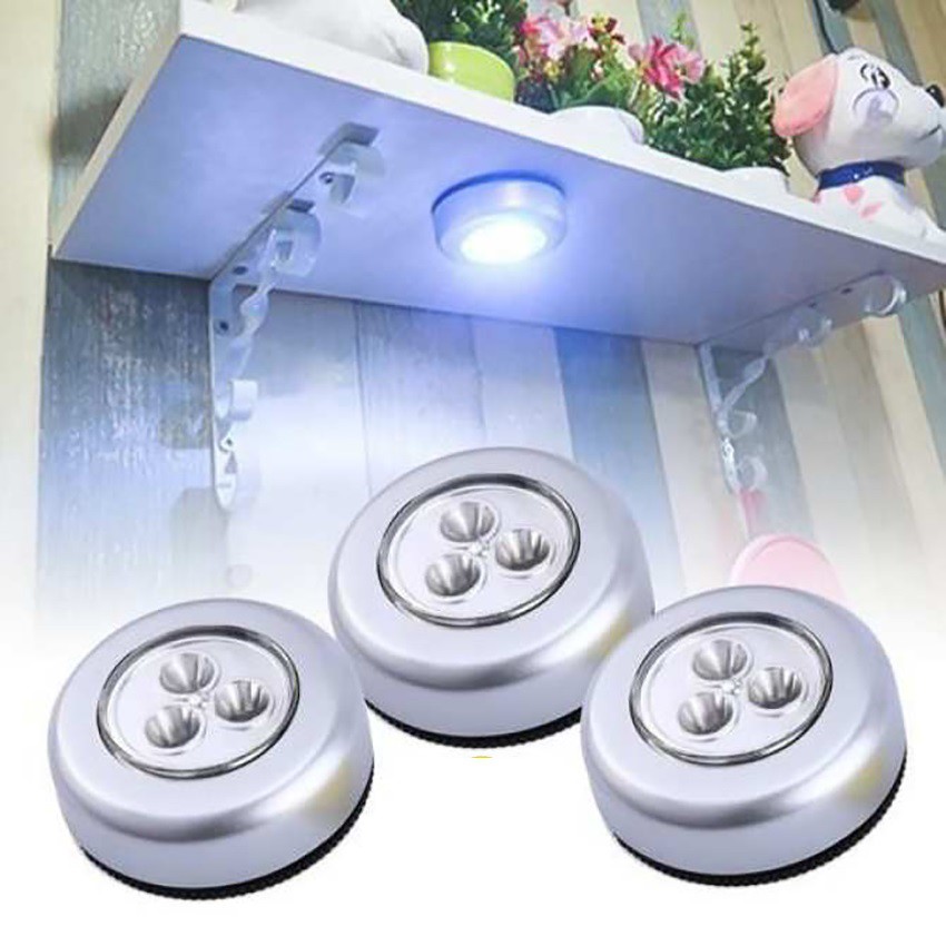 Đèn LED dán tường loại 4 bóng tiện dụng