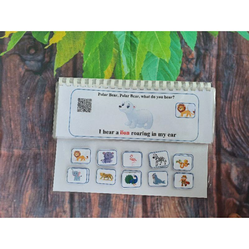 [MONTESSORI] Học liệu tiếng anh kèm file nghe quét mã QR làm bằng giấy in ảnh (1 bộ gồm 4 cuốn)