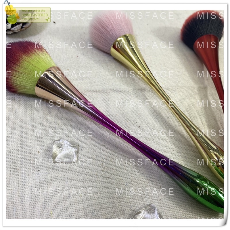 chổi phủi bụi nail cán dài nhiều màu