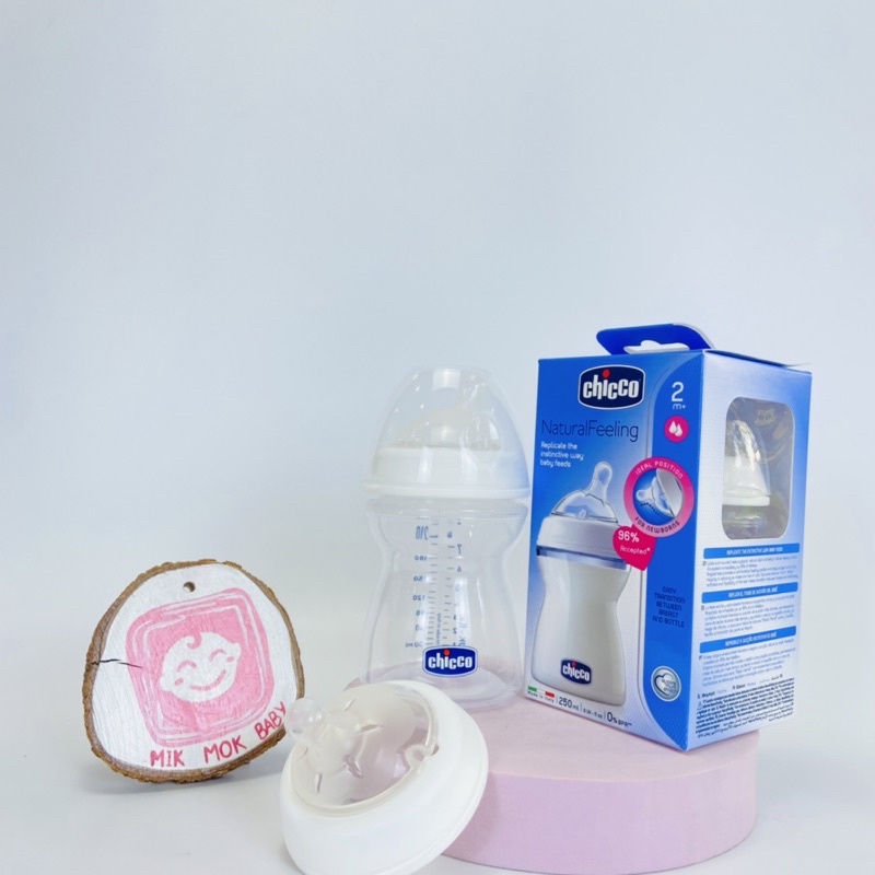 Bình sữa Chicco núm nghiêng Pisa natural feeling 60ml,150ml,240ml,330ml
