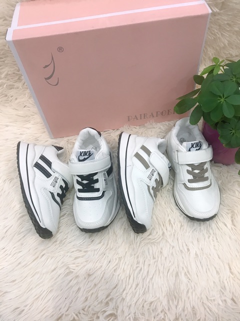 Giầy thể thao cho be trai , gái