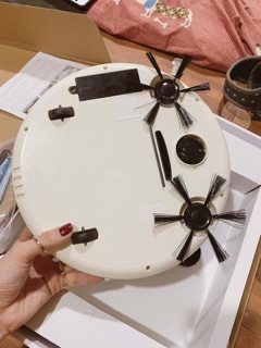 ROBOT HÚT BỤI