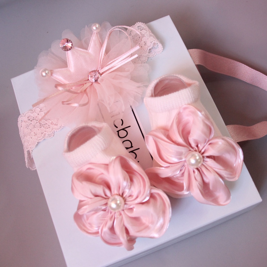 Bộ Quà Tặng Sinh Nhật Mới Sinh Gồm Băng Đô + Vớ Công Chúa Cho Bé Gái