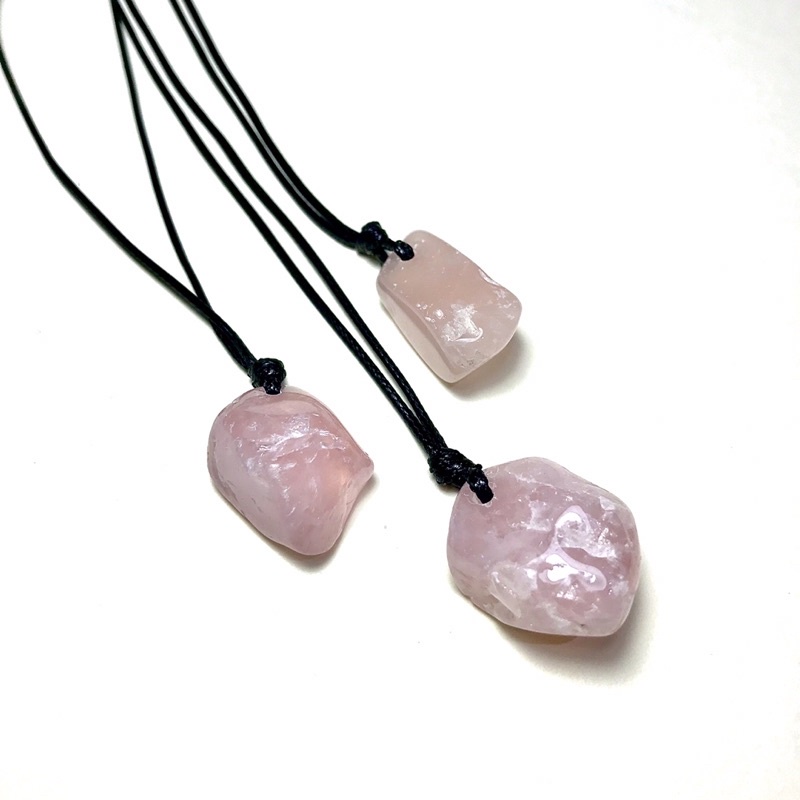 [Rose quartz] vòng cổ đá thiên nhiên,đá thiên nhiên,vòng cổ, vòng cổ đá vụn bóng,đá thanh tẩy,vòng cổ đá thanh tẩy