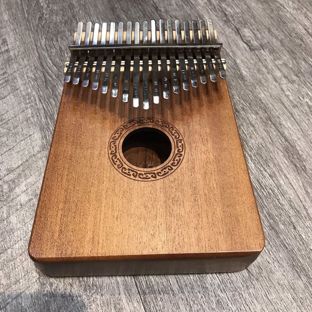 Đàn kalimba 17 phím khắc nốt sẵn - Gỗ mahogany âm bao vang