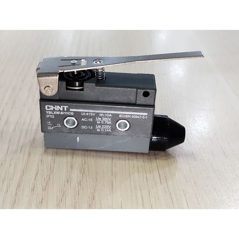 Công tắc hành trình YBLXW-6/11 Chint